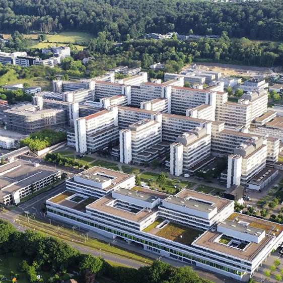 immobilien-klose ein Profi in Sachen Datenraum. Die Universität Bielefeld eine Pionierin in der Ki Forschung. Unternehmen nutzen KI-Algorithmen, um ihre Produktionsprozesse zu optimieren, Kundendaten zu analysieren und personalisierte Dienstleistungen anzubieten.