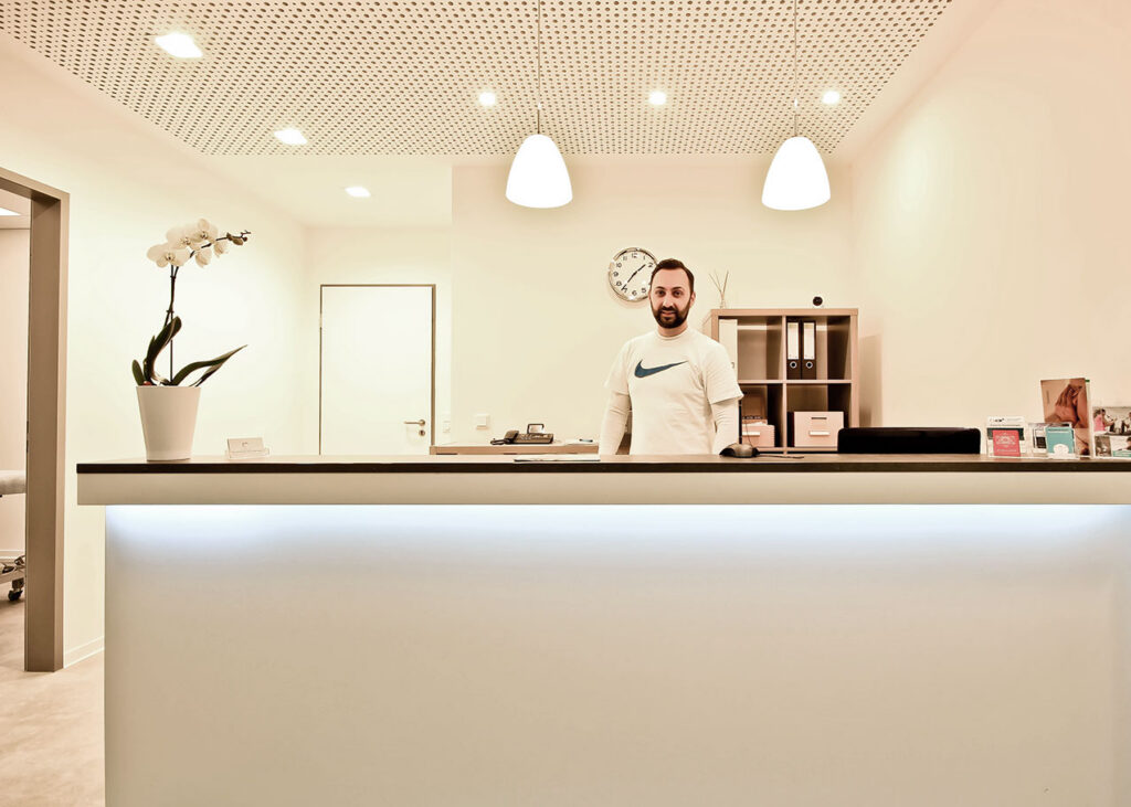 Marktstraße 1 Bielefeld, immobilien-klose vermittelt Praxisfläche für Alfio Longo, Altstadt Physio Longo